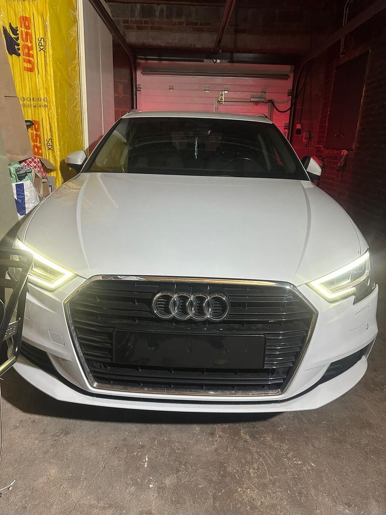 Audi A3 1.4tfsi 150cv SPORTBACK ULTRA 164000km, Auto's, Audi, A3, Android Auto, Benzine, Euro 6, 5 deurs, Automaat, Wit, Ophalen