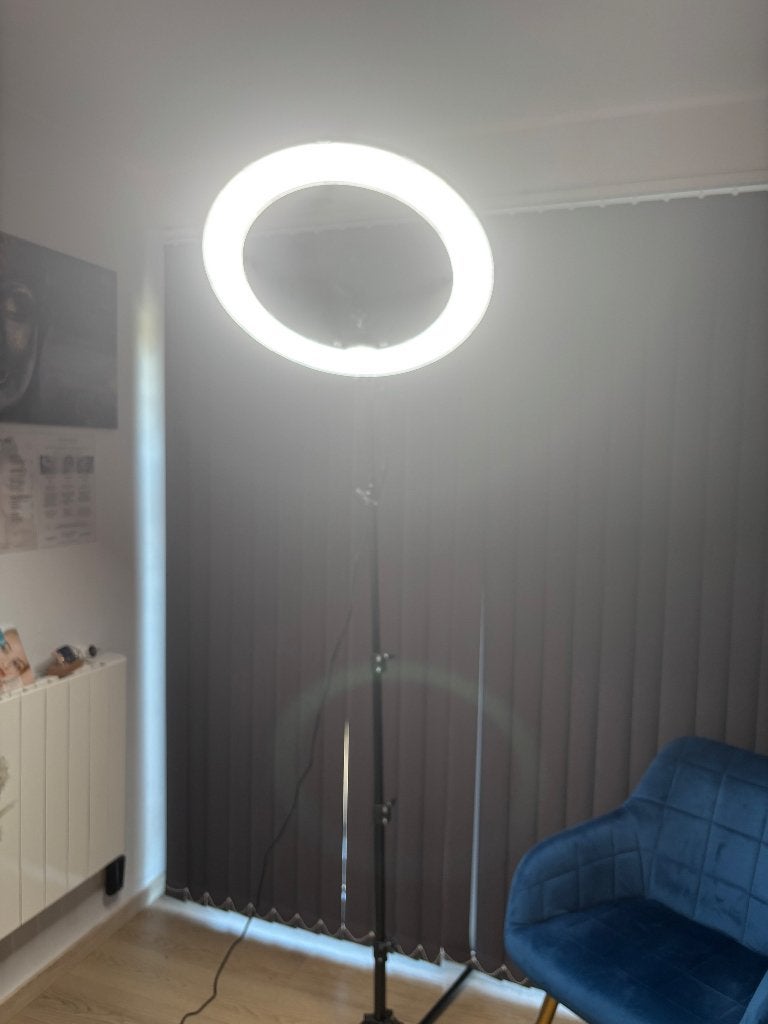 NEEWER Ring Light Professionnel avec Trépied: 18 Pouces, Pliable, Comme neuf, Enlèvement, Trépied
