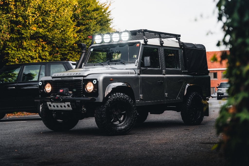 Land Rover Defender 110/ CREW CAB /HORS TVA, Autos, Argent ou Gris, Achat, Entreprise, Éclairage LED