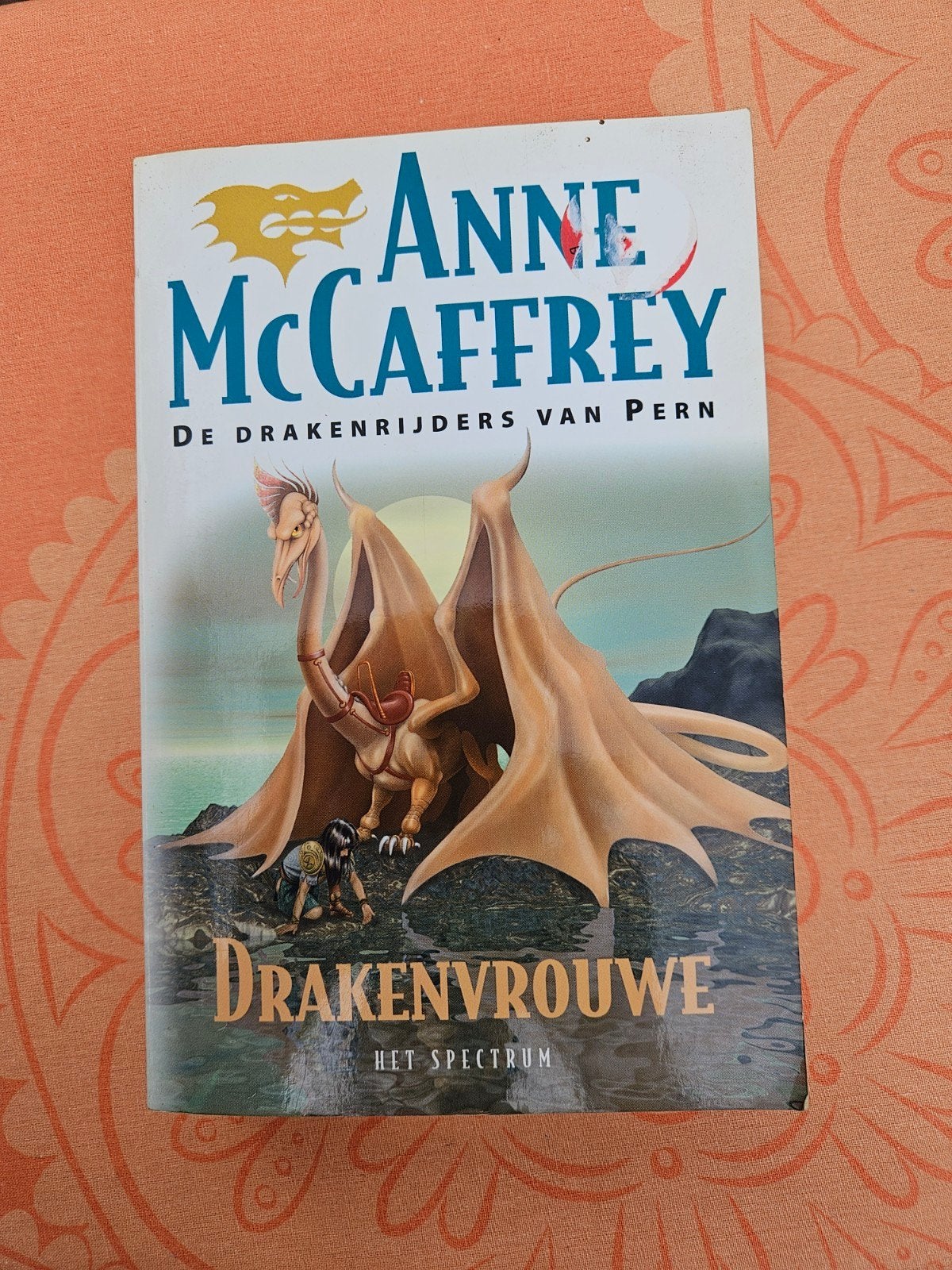 A. MacCaffrey - Drakenvrouwe, Enlèvement ou Envoi, Utilisé, A. MacCaffrey