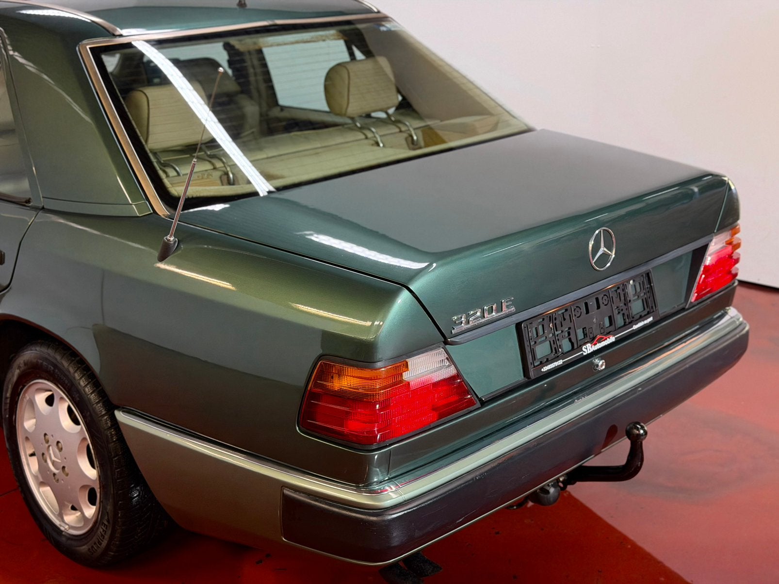 Mercedes-Benz E 320 W124 OLDTIMER/T-OUVRANT/AIRCO/GARANTIE//, foto 10
