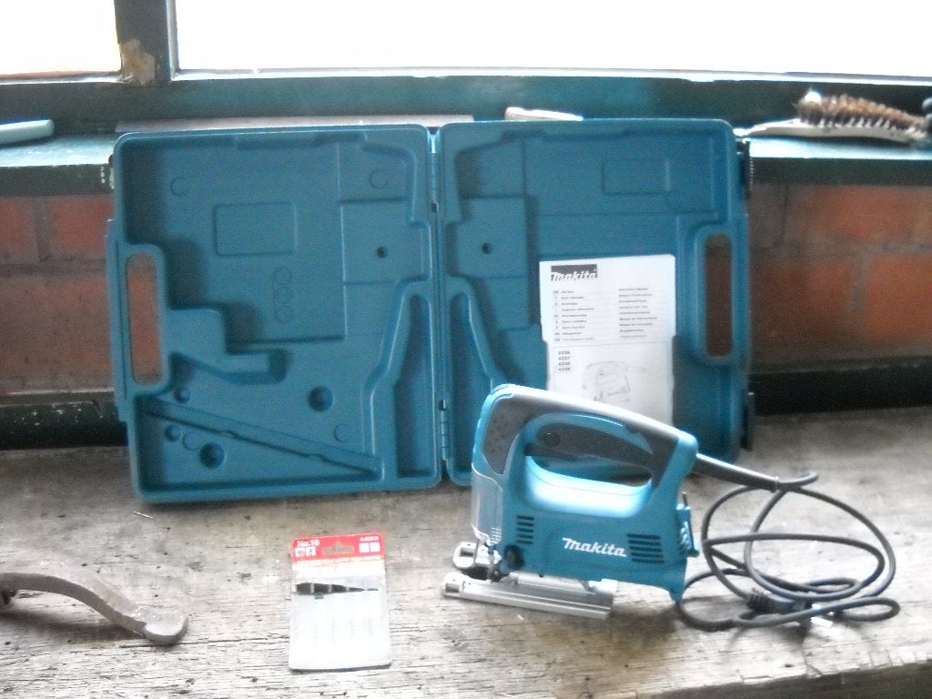 decupeerzaag Makita, Ophalen, Zo goed als nieuw, Makita