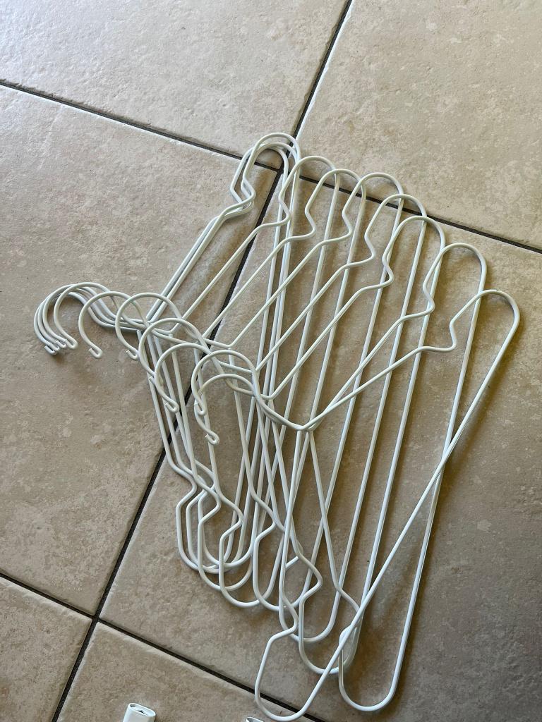 Kledingrek met kleerhangers, Kleding | Dames, Kledingrekken, Ophalen, Zo goed als nieuw