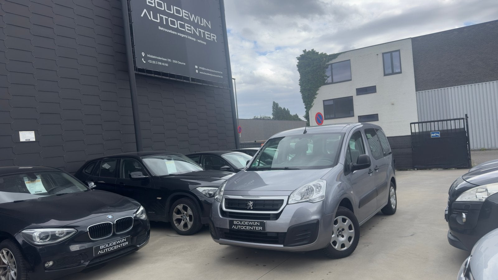 Peugeot Partner 1.4Benzine 2018 115.xxxkm Garantie Topstaat, Voorwielaandrijving, Zwart, Handgeschakeld, 5 deurs