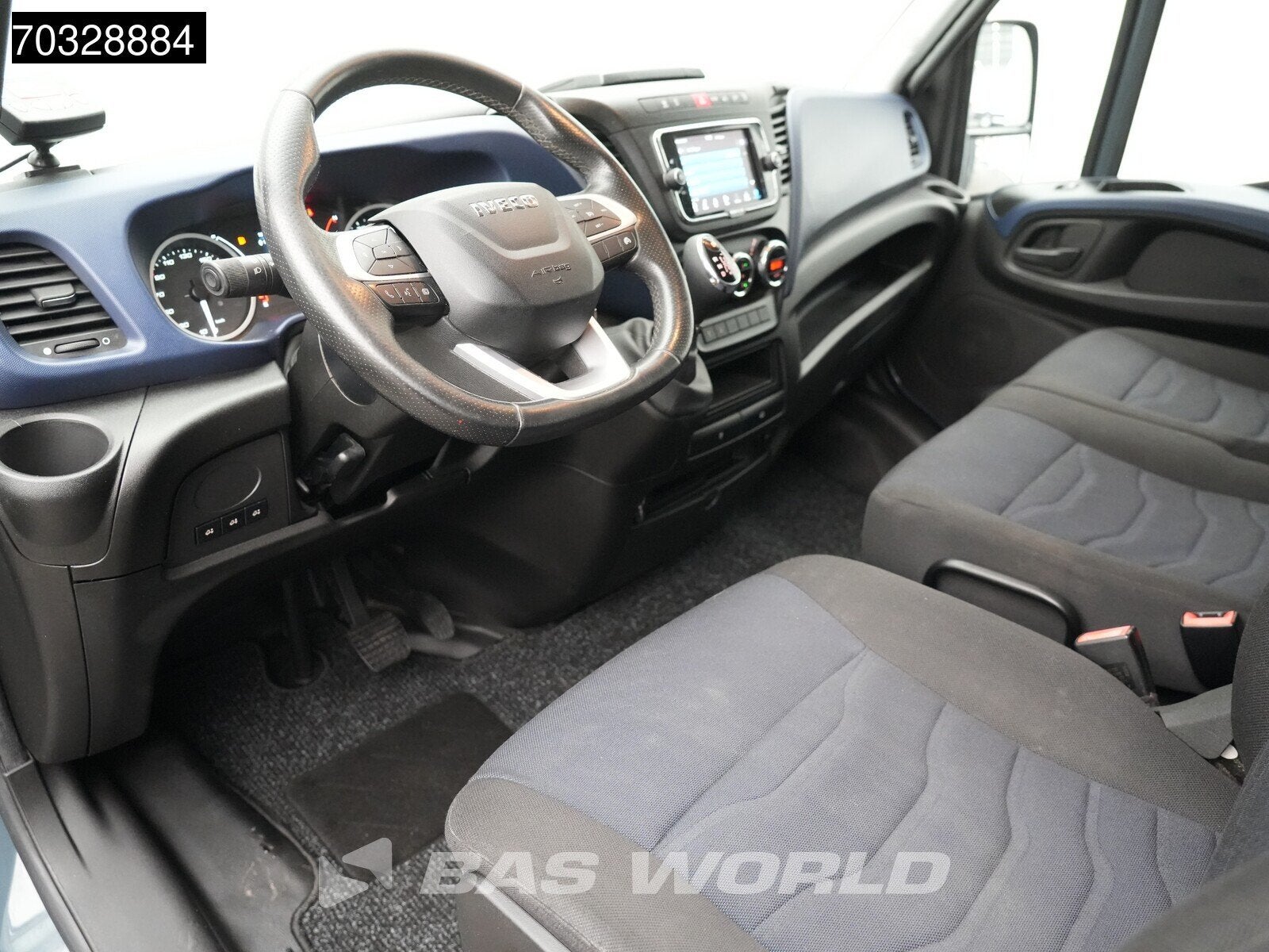 Iveco Daily 35C18 3.0L Automaat Koelwagen 3,5t Trekhaak Carr, Auto's, Bestelwagens en Lichte vracht, Automaat, Stof, Gebruikt