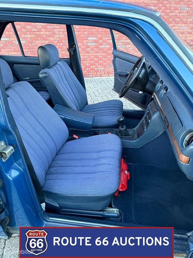 Mercedes-Benz 230 E | 1984 | Route 66 Auctions, Autos, Achat, Entreprise, Boîte manuelle, Autre carrosserie