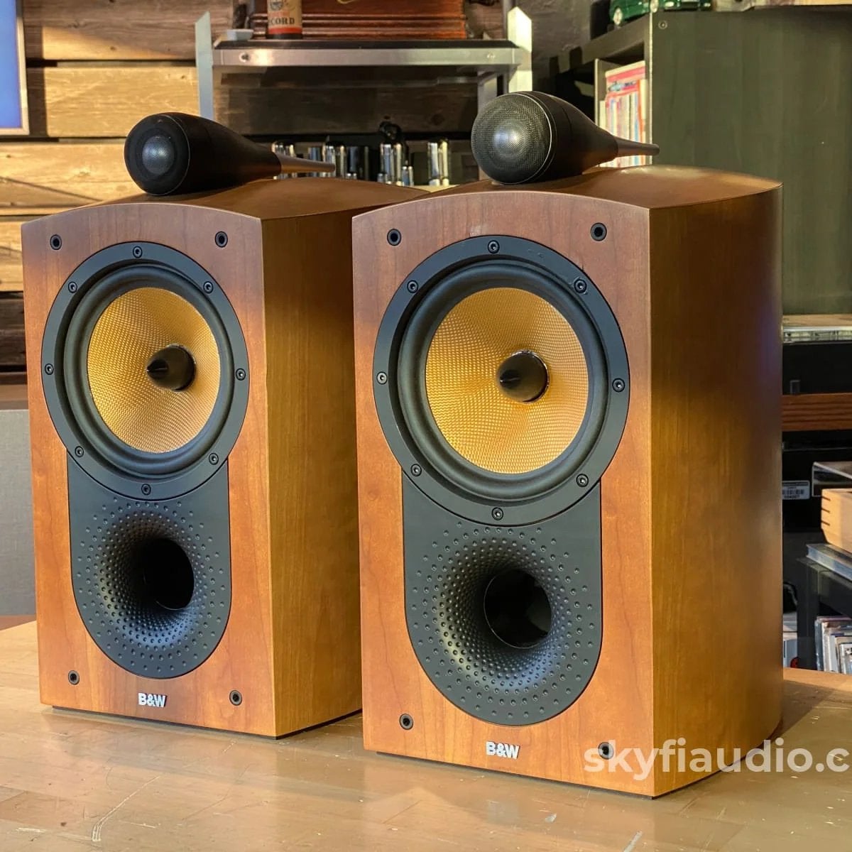Bowers and wilkins 805 nautilus, TV, Hi-fi & Vidéo, Enceintes, Enlèvement ou Envoi, Comme neuf
