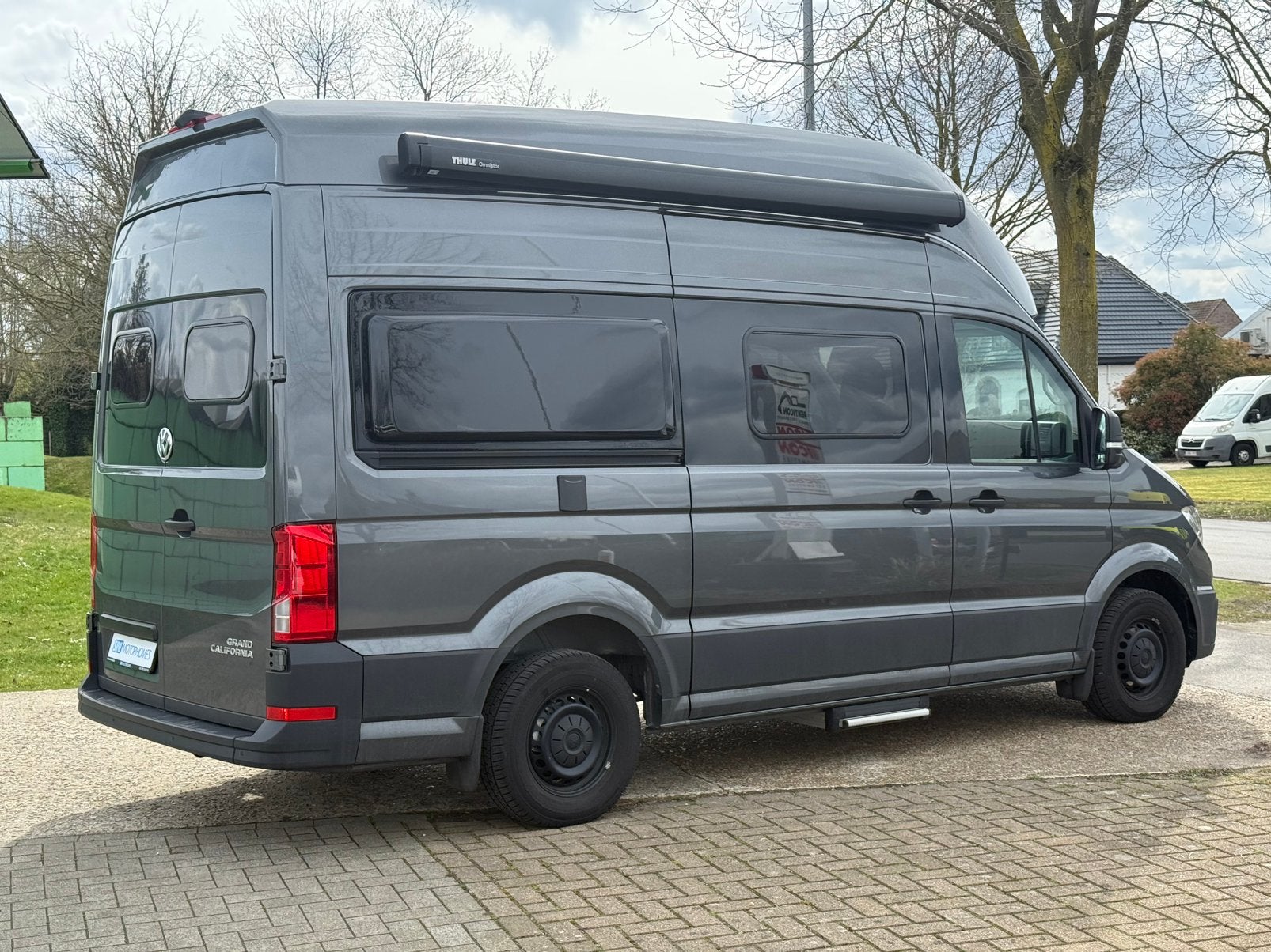 Vw Grand California - OFFRES D'ÉTÉ - 2024 - 10 000 KM **, Caravanes & Camping, Camping-cars, Jusqu'à 4, Volkswagen, Diesel, Automatique
