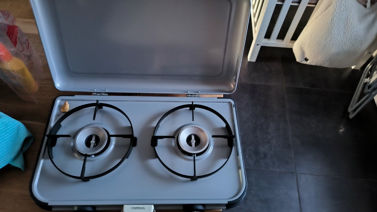 Campingaz , neuf jamais utilisé + bouteille de gaz. 50€, Enlèvement