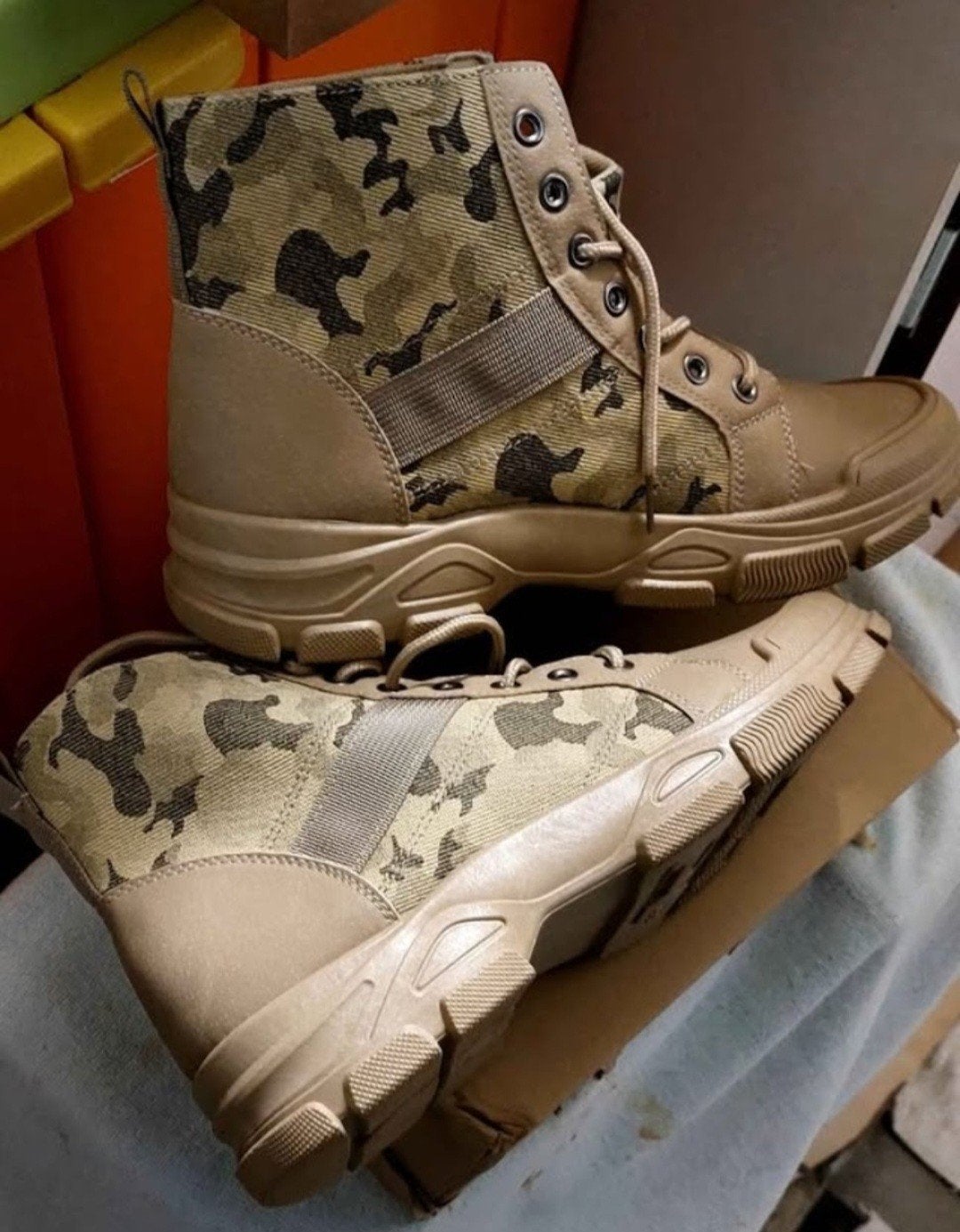 chaussures hommes, Enlèvement