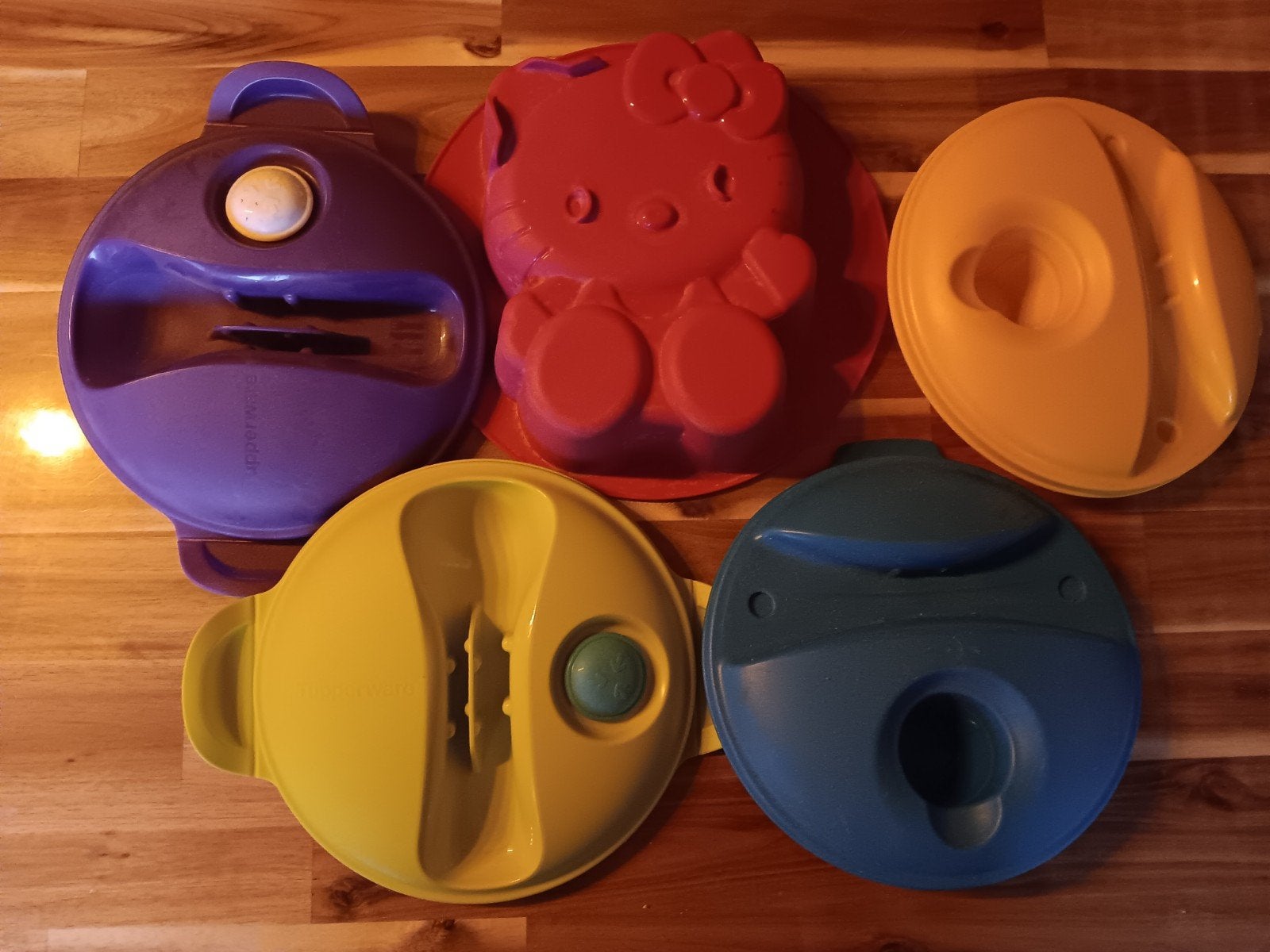 TE GEEF - Tupperware deksels en bakvorm, Huis en Inrichting, Keuken | Tupperware, Ophalen of Verzenden, Gebruikt, Overige typen