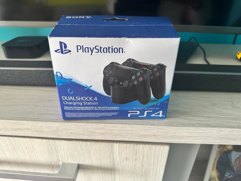 Ps4 controller oplader, Ophalen, Zo goed als nieuw
