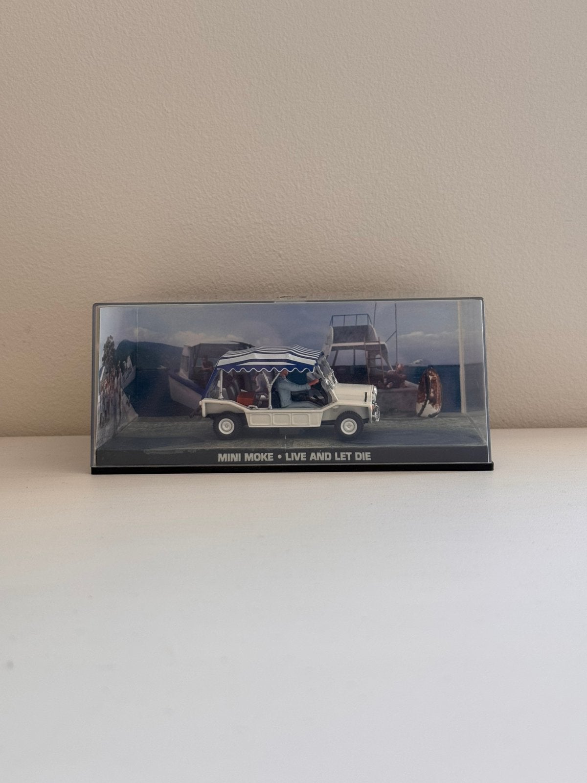 Collection de voitures James Bond 1:43, Enlèvement ou Envoi, Comme neuf