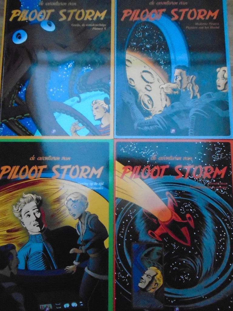 piloot storm, Plusieurs BD, Enlèvement ou Envoi, Comme neuf
