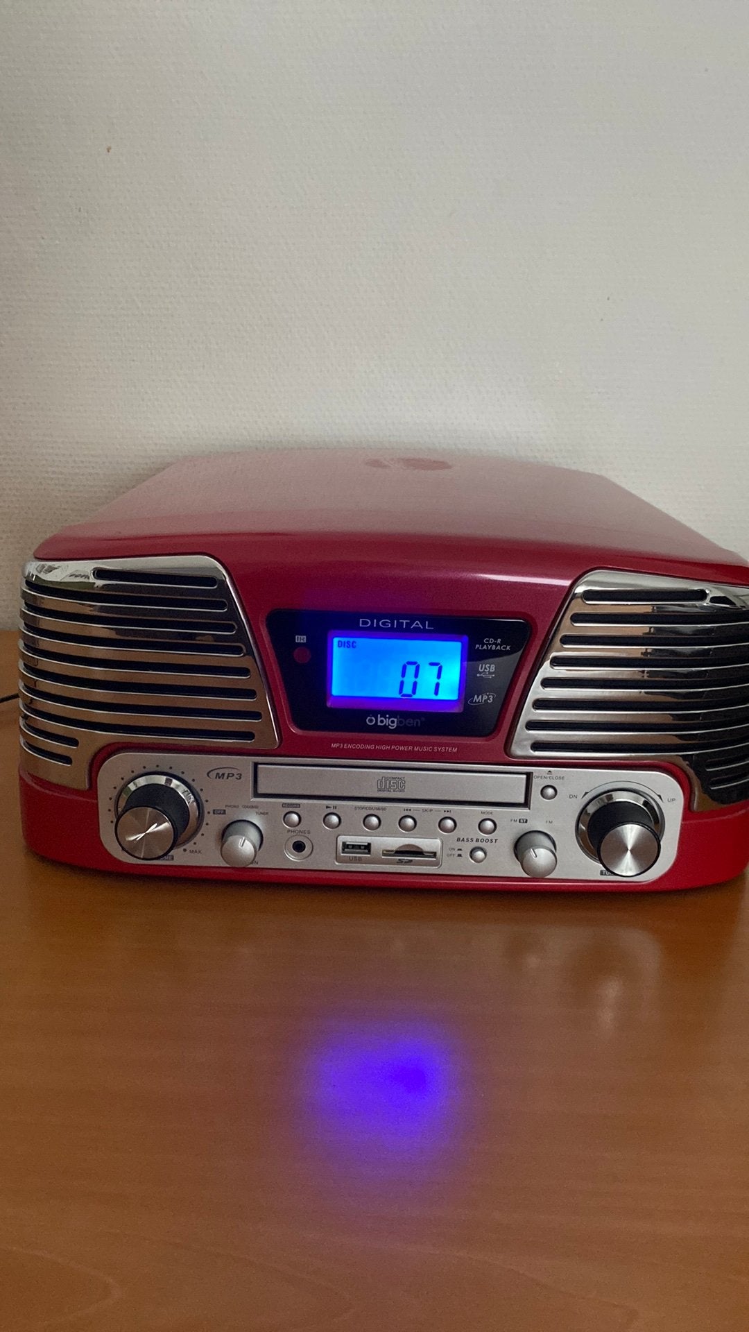 Bigben plusieurs fonctions model en rouge, TV, Hi-fi & Vidéo, Enlèvement, Utilisé