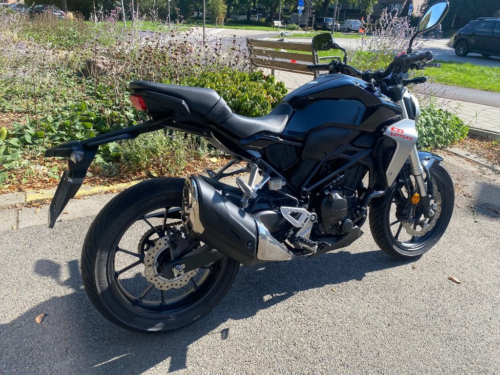 Honda cb 300 r 03/2019, Particulier, Minimaal motorrijbewijs A2, Handgeschakeld, 1 cilinder