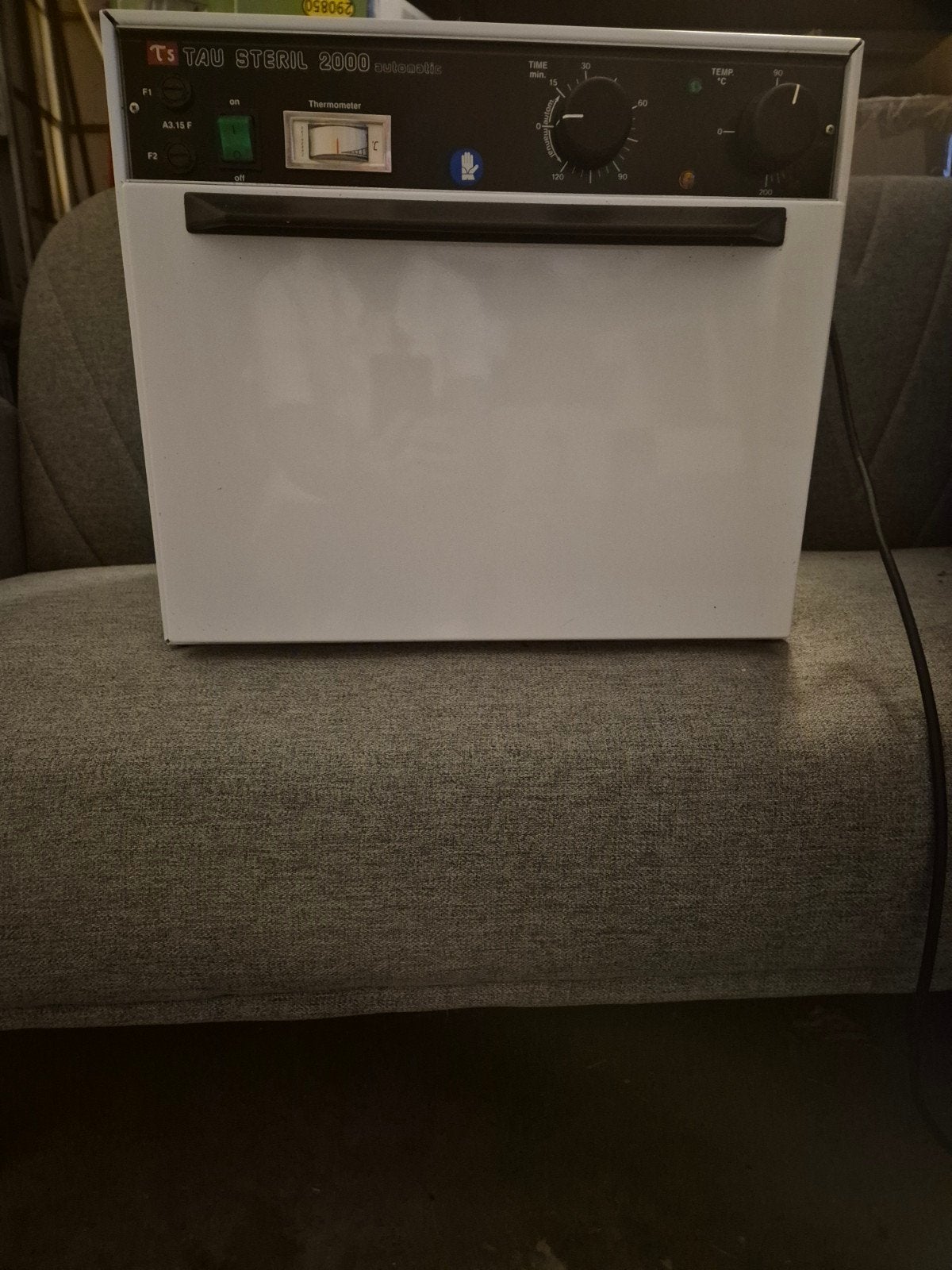 hetelucht sterilisator,tau steril 2000, Elektronische apparatuur, Ophalen
