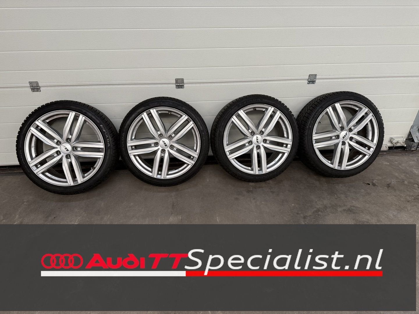 Winter banden set 18 inch Audi TT MK2/MK3, Auto-onderdelen, Banden en Velgen, Ophalen, 18 inch, Gebruikt, -