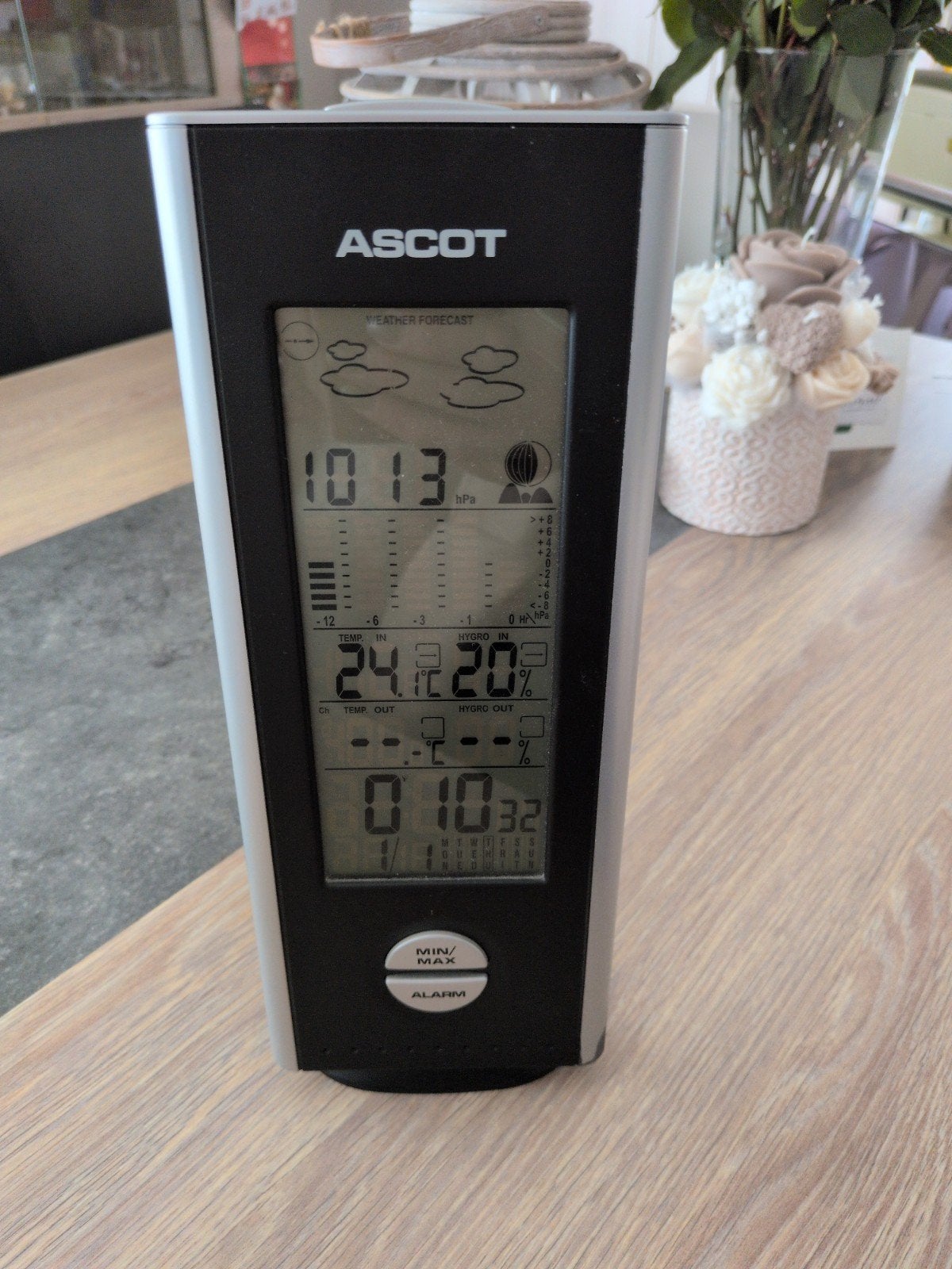 Weerstation met licht en buitensensor, Audio, Tv en Foto, Ophalen of Verzenden, Zo goed als nieuw, Weerstation