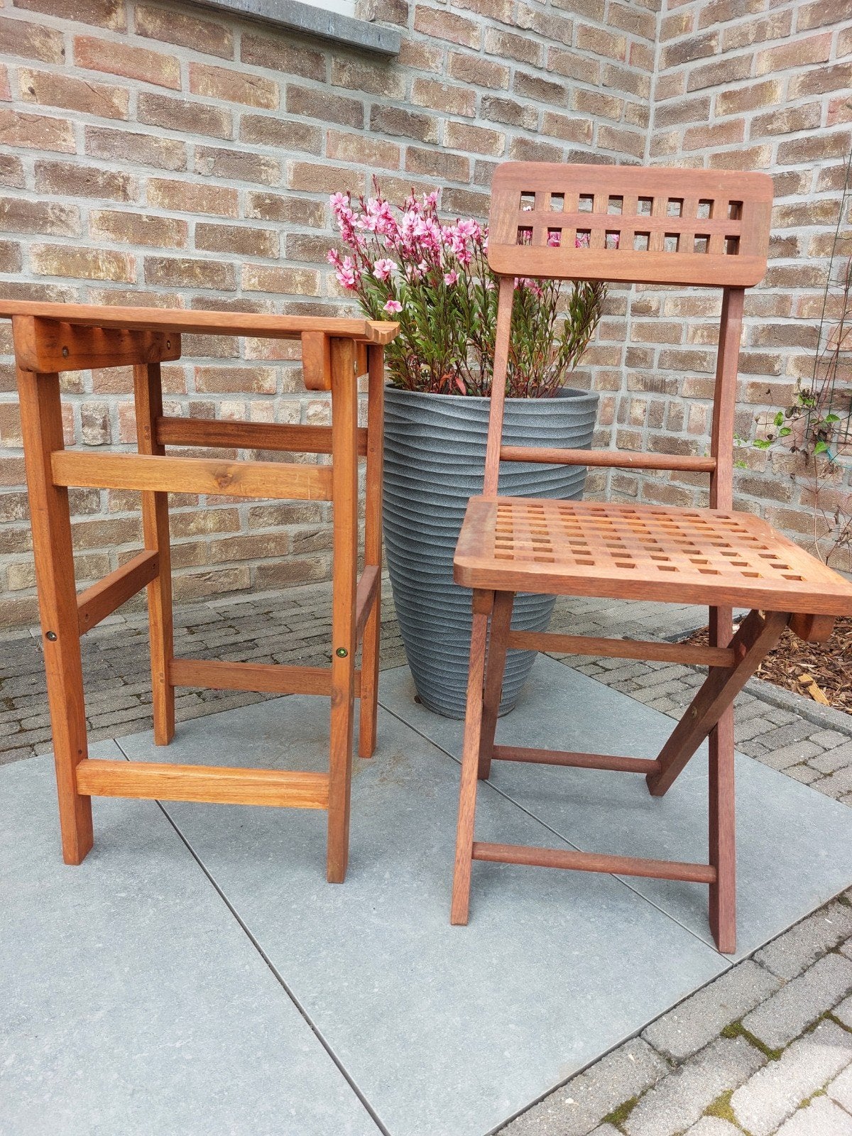 tuinstoel en bar kruk in teak, Ophalen