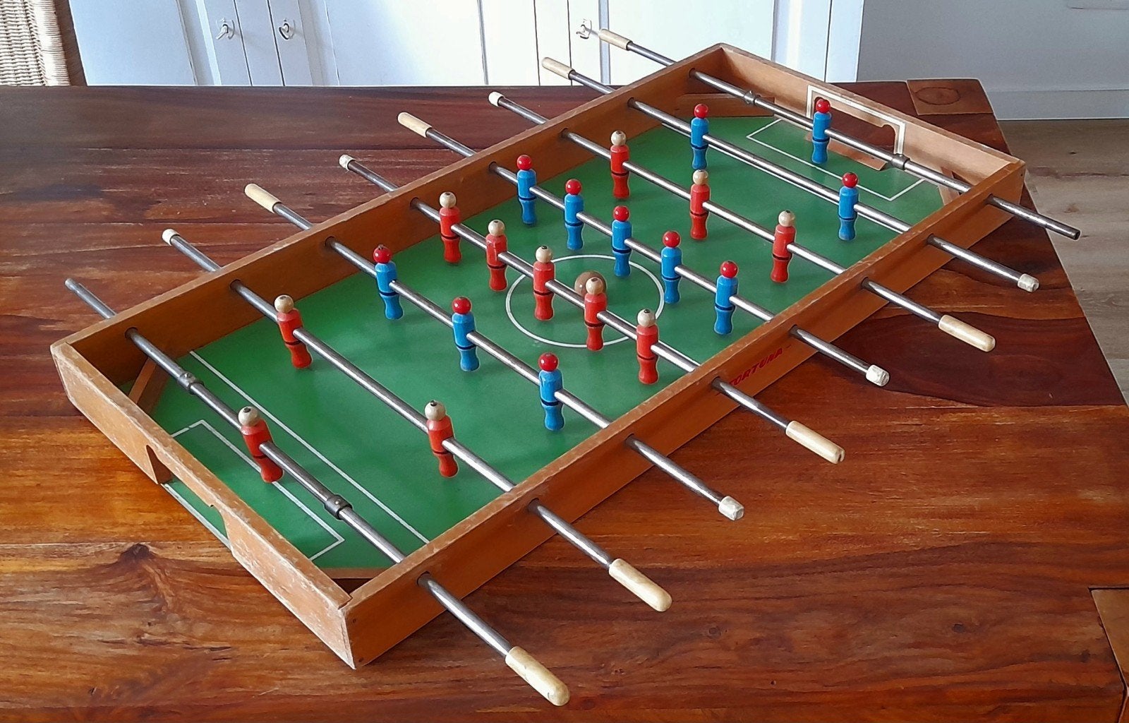 Vintage tafelvoetbal, Ophalen