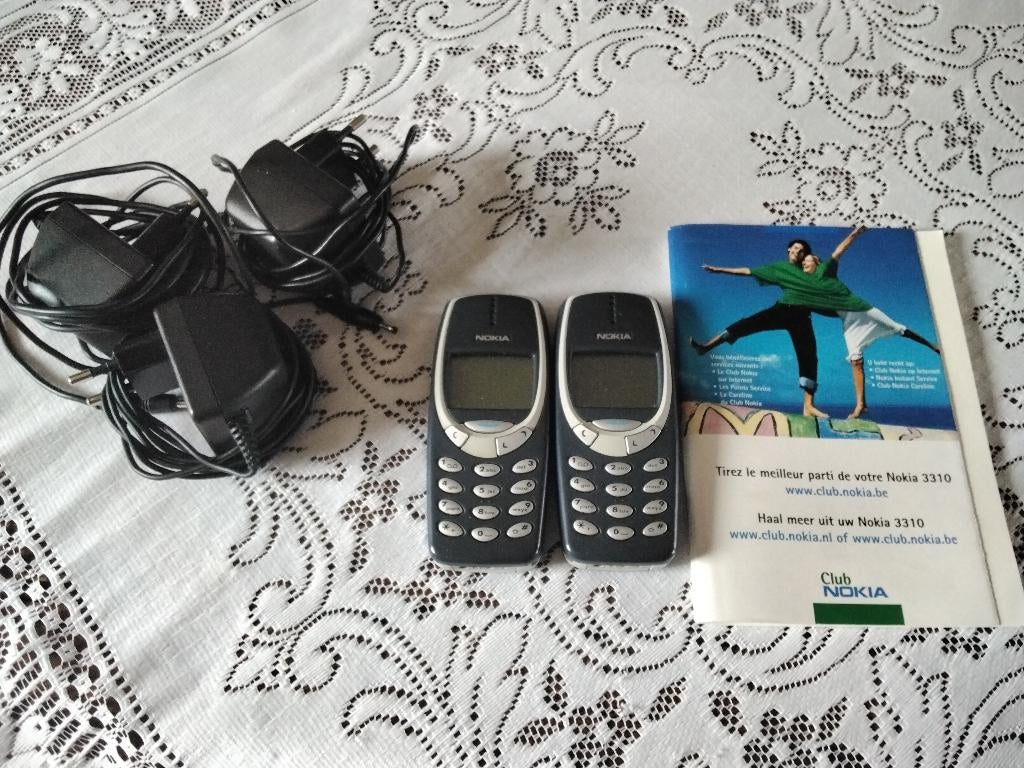 2 Nokia's 3310 GSM's, Enlèvement, Utilisé