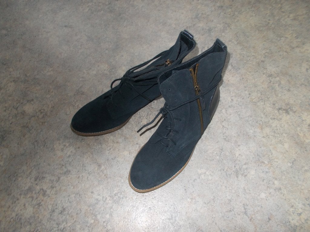 Paire de bottillons en cuir bleu, pointure 38., R-ESSENTIEL, Enlèvement, Boots et Botinnes, Bleu