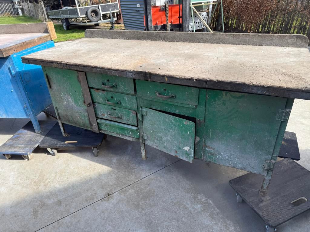 Grote metalen werktafel industrieel antiek, Ophalen