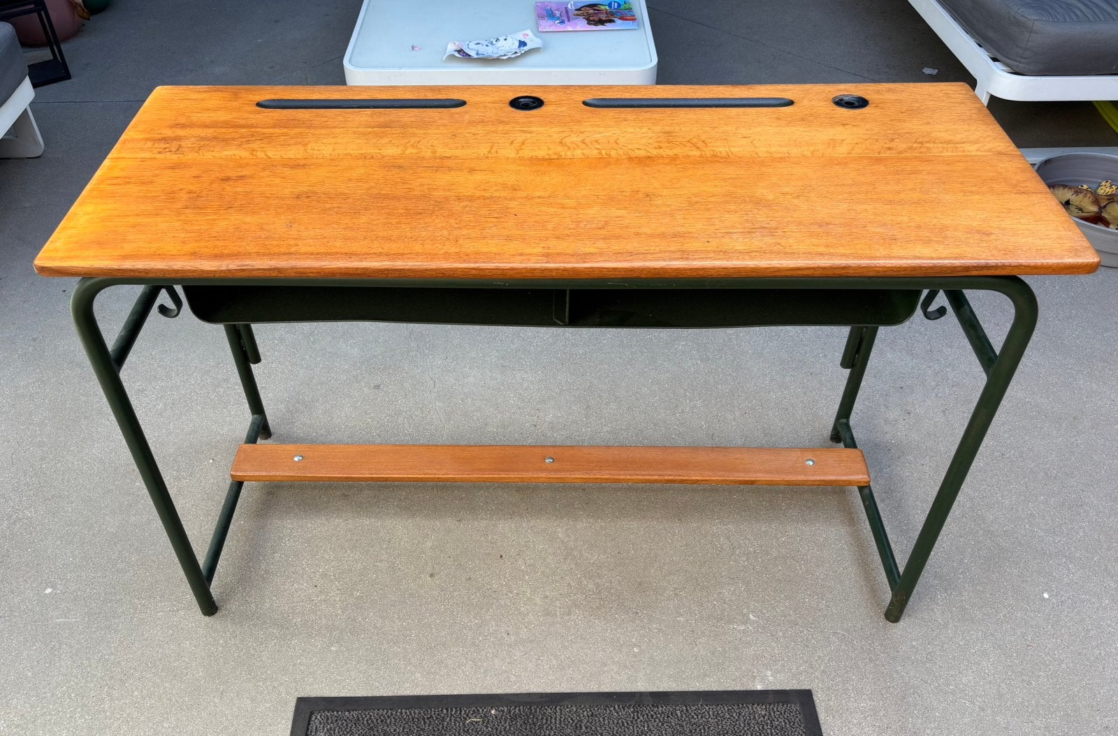 Oude kinderschoolbank in perfecte staat, Ophalen, 120 cm, 48 cm, Kinderbureau