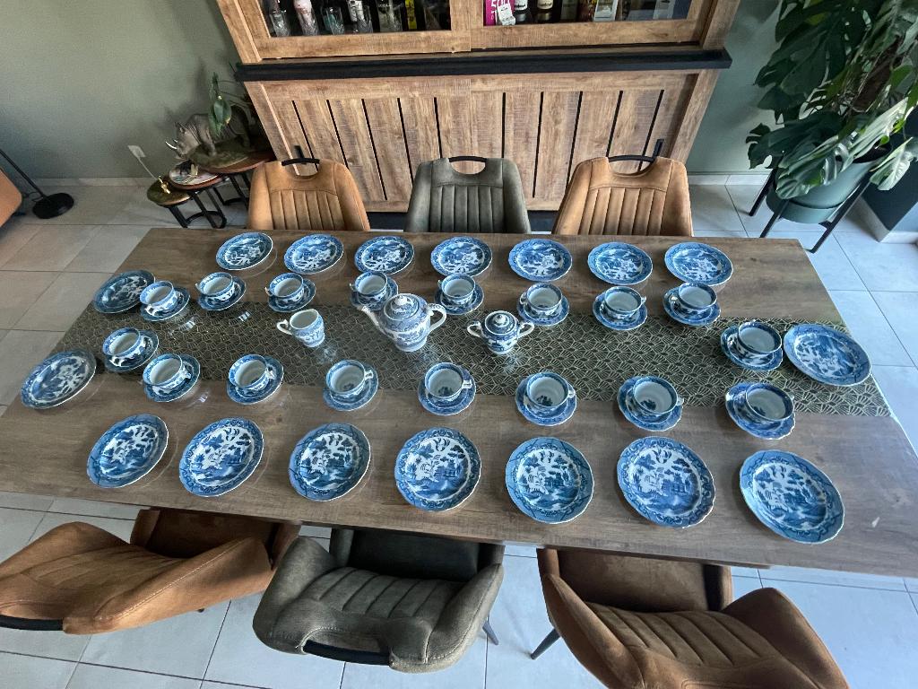 servies wit - blauw, Ophalen, Zo goed als nieuw, Bord(en)