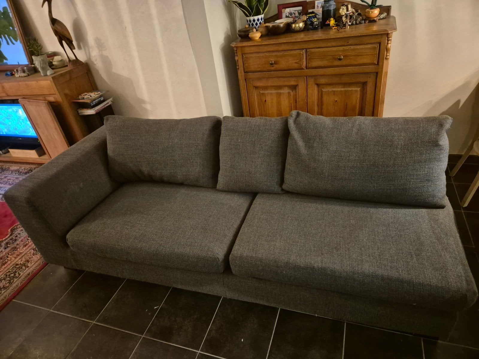 Nette zetel / chaise longue
Gebruikt maar nette staat
230x10, Enlèvement