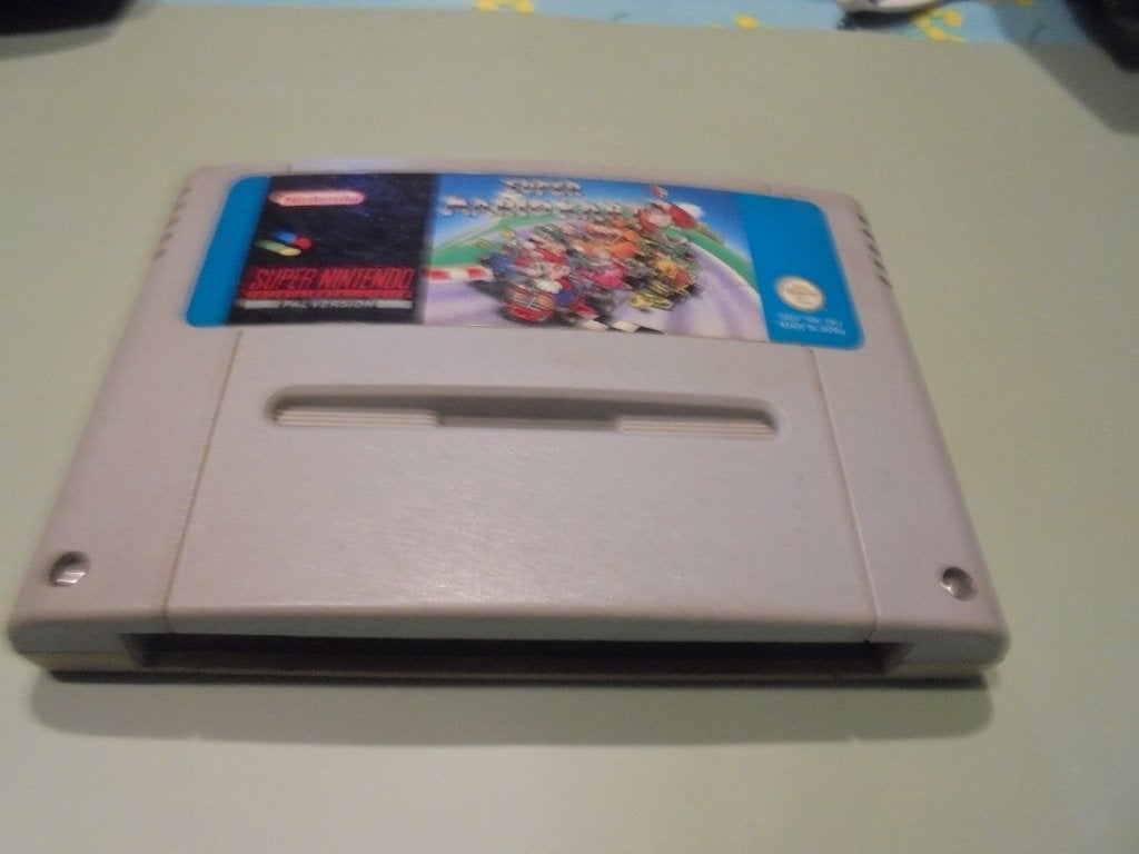 Super Nintendo Super Mario Kart (orig), Games en Spelcomputers, Games | Nintendo Super NES, Ophalen of Verzenden, Gebruikt, Racen en Vliegen