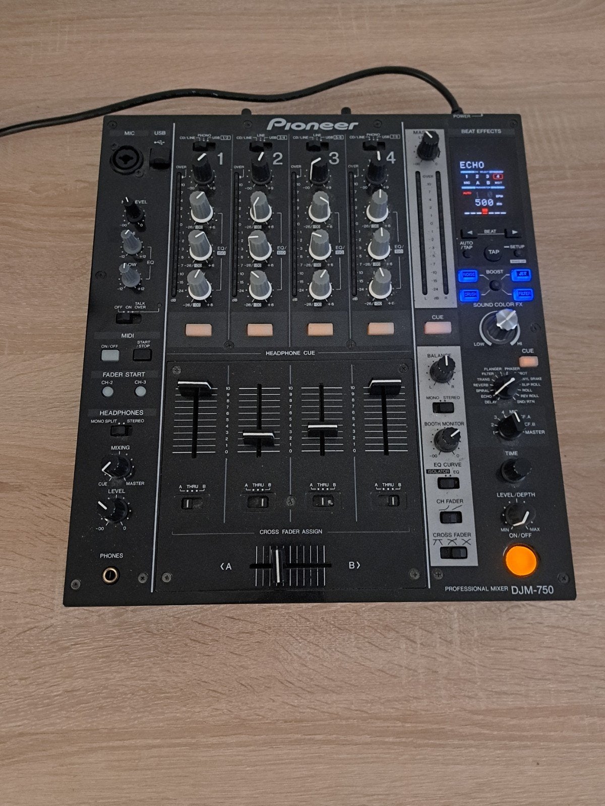 Pioneer DJM-750 DJ-mixer + flightcase + kabels, Pioneer