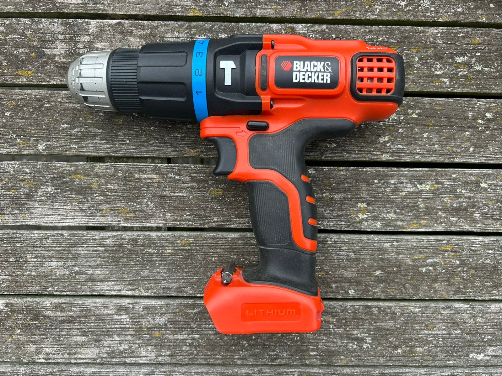 Accu-klopboormachine Black-Decker, 2 accu’s, lader in koffer, Ophalen, Zo goed als nieuw, Boormachine, Klopboormechanisme