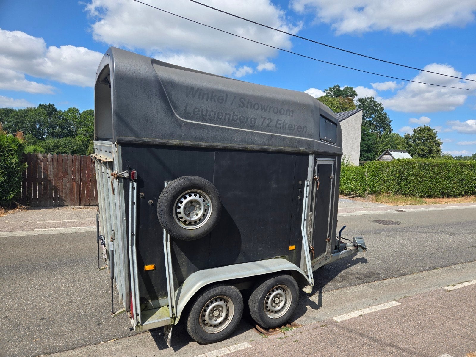 Te koop paarden trailer wegens niet meer nodig, Ophalen