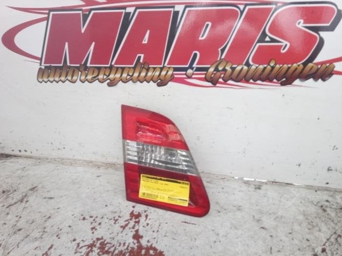 Feu arrière gauche d'un Mercedes B-Klasse, -, 3 mois de garantie, Utilisé, -