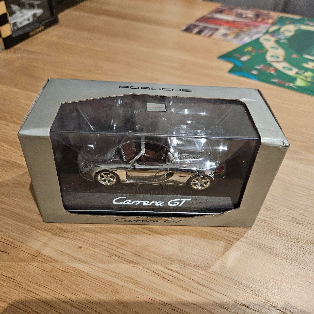 Minichamps Porsche Carrera GT 2000 pcs worldwide, Hobby & Loisirs créatifs, Enlèvement ou Envoi, Neuf, Voiture, MiniChamps