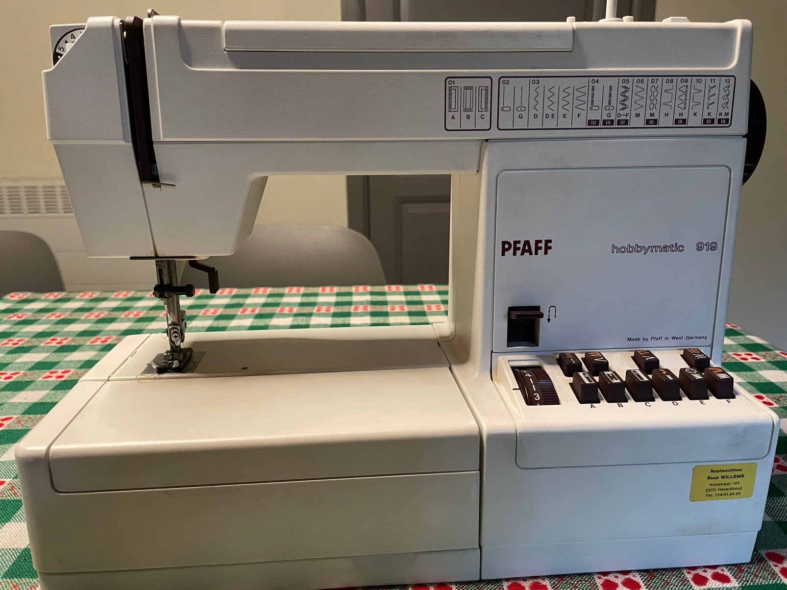 Elektrische Pfaff naaimachine, Hobby en Vrije tijd, Ophalen, Zo goed als nieuw, Naaimachine, Pfaff