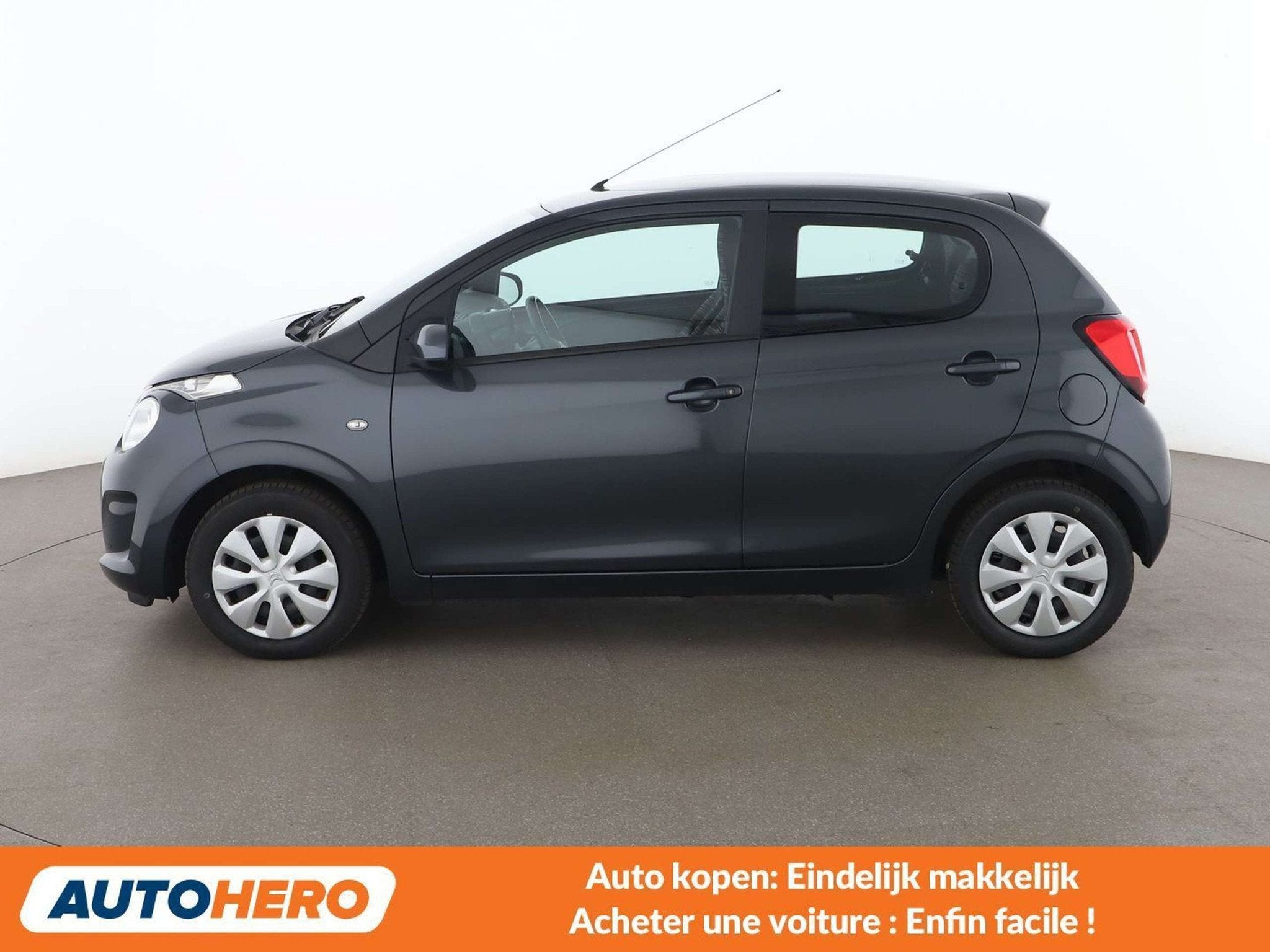 Citroën C1 1.0 VTi Feel (bj 2018, automaat), Auto's, Citroën, 4 zetels, Stof, Gebruikt, Zilver of Grijs