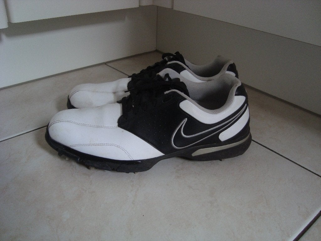chaussures golf Nike P44.5, Enlèvement, Comme neuf, Chaussures