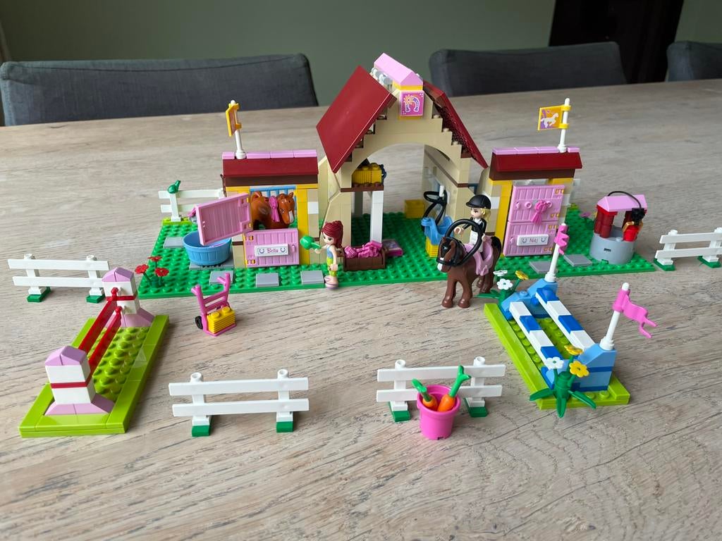 Lego friends paardenstal heartlake 3189, Lego, Friends, Ophalen of Verzenden, Zo goed als nieuw
