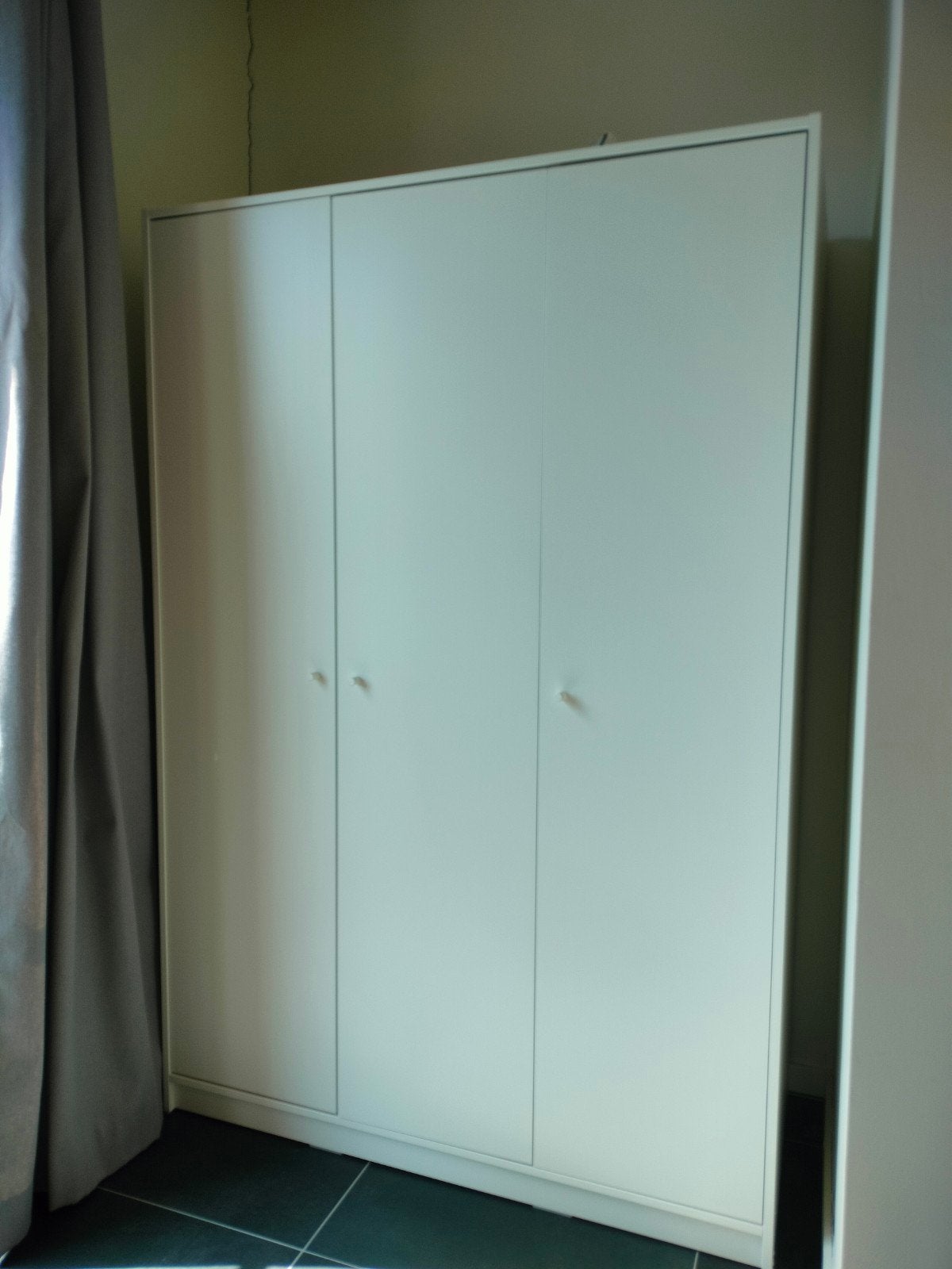 IKEA kast te koop vanwege verhuis., Ophalen