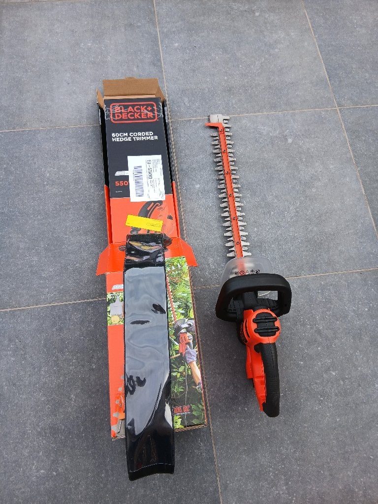 Taille haie filaire Black & Decker 60 cm sawblade, Enlèvement, Neuf, Électrique, Black&Decker