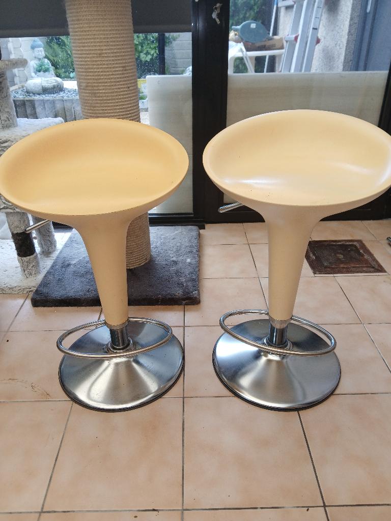 Tabouret, Métal, 2 tabourets, Utilisé, Enlèvement