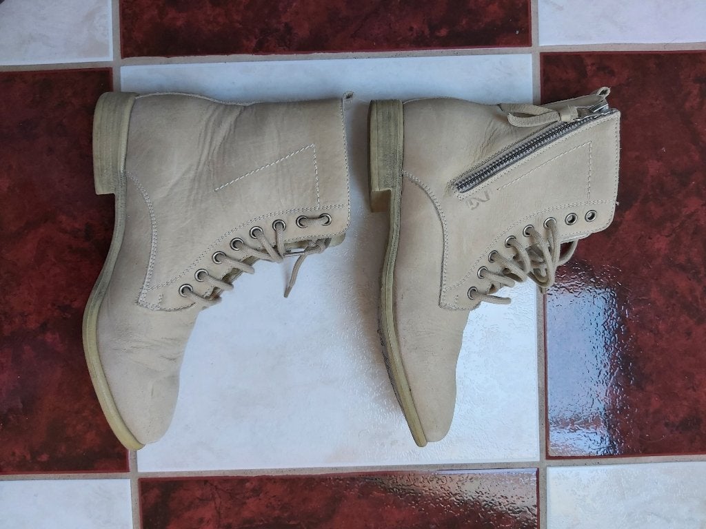 Bottines Nerogiardini, Beige, Enlèvement, Boots et Botinnes, Porté