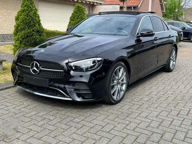 Mercedes-Benz E-klasse 200 d AMG LINE PANORAMADAK CAMERA NAV, Auto's, Mercedes-Benz, Automaat, Gebruikt, Zwart, Leder