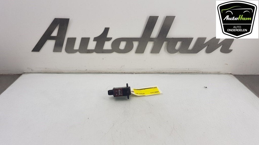 LAVE-GLACE POMPE AVANT Kia Rio III (UB) (985102J000), Utilisé, Kia
