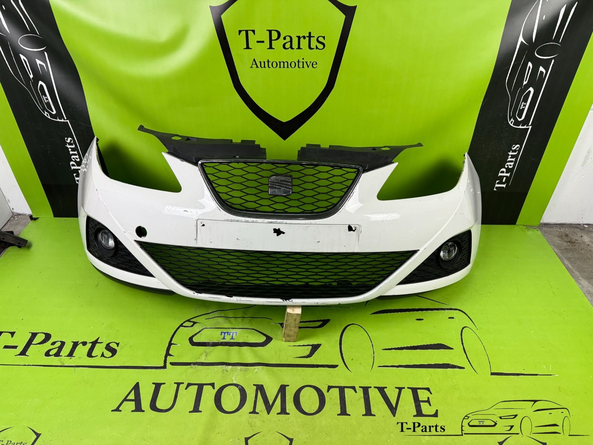 seat ibiza 6j voorbumper bumper grille rooster 2009+, Auto-onderdelen, Gebruikt, Autovia A-2, Km 585 585
08760  Martorell, ES