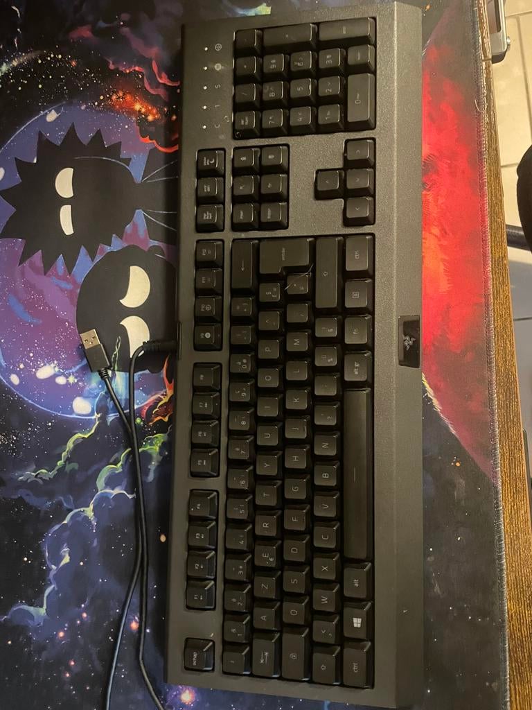 Clavier gemer et pour travailler, Clavier gamer, Enlèvement ou Envoi, Azerty, Utilisé