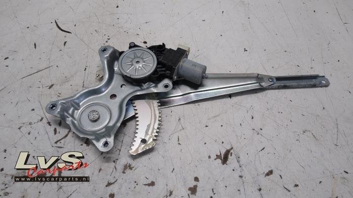 Mécanique vitre 4portes arrière gauche d'un Fiat Fullback, -, 3 mois de garantie, Utilisé, Fiat